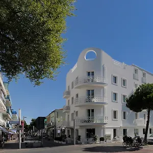 Al Cavallino Bianco 4*, Riccione Italia